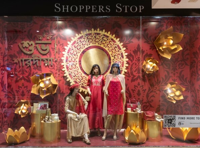 Shoppers Stop Celebrates Durga Pujo with New Campaign and Decorated Stores